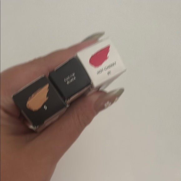 Fenty Beauty Trio Essentials Set - Picture 2 of 2